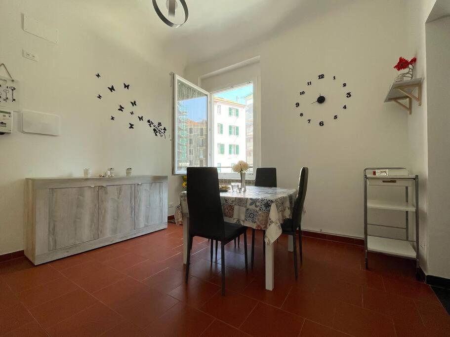 La Casa Del Mare Apartment Savona Exterior photo