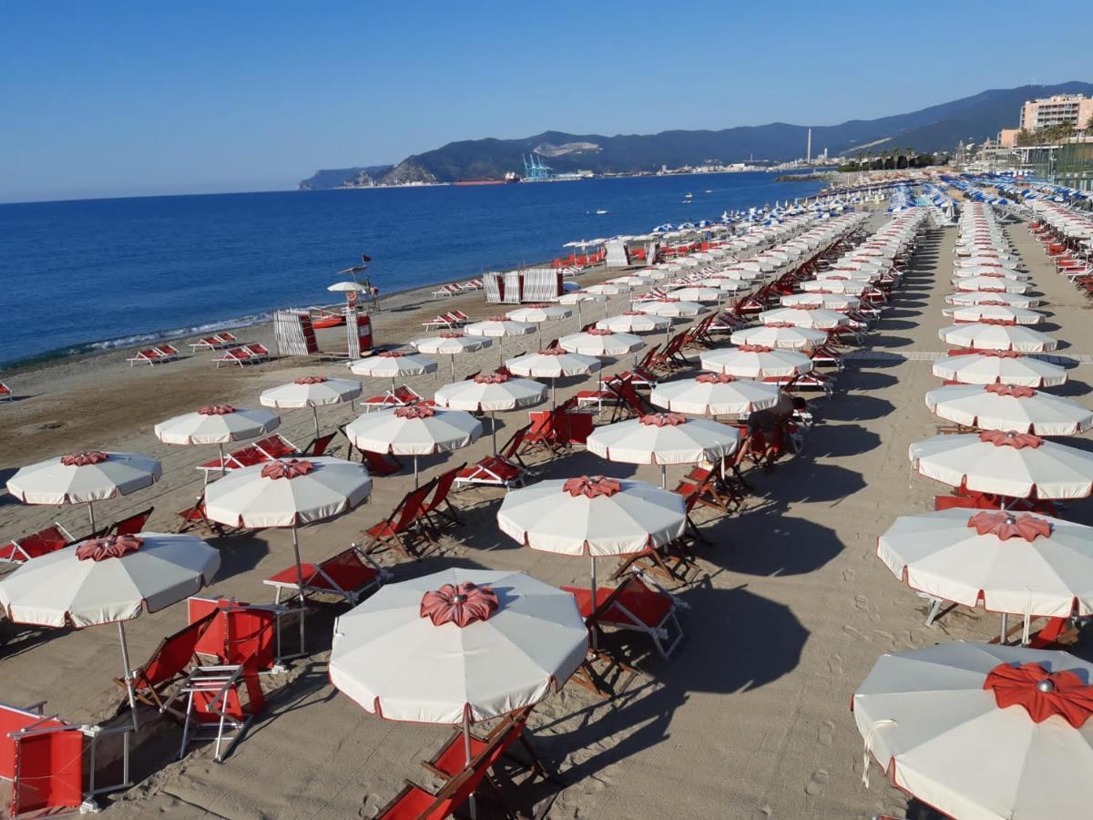 La Casa Del Mare Apartment Savona Exterior photo